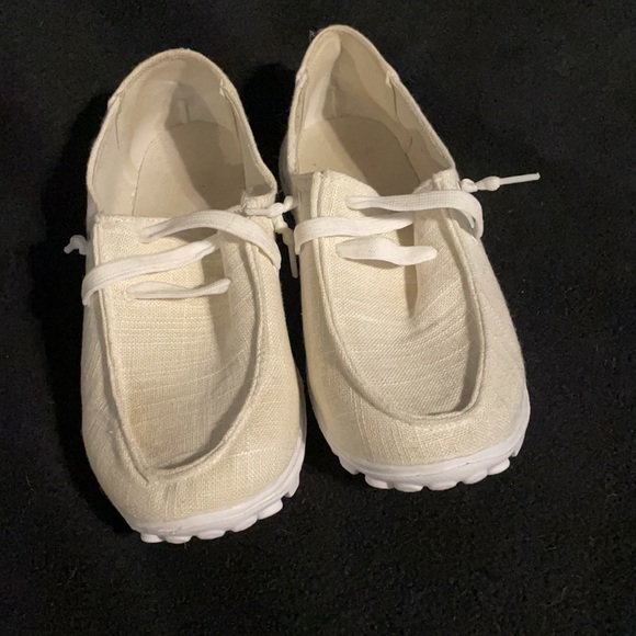 Canvas slide on shoes - Picture 2 of 5